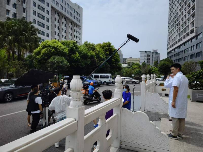 松山区广告片拍摄公司低成本实现高规格制作的诀窍